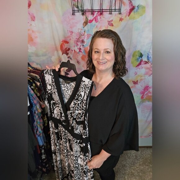 🚨@singsnsmiles LIVE NOW! ALL SIZES - LOW STARTS - FREE UPGRADED SHIPPING! - Picture 7 of 10